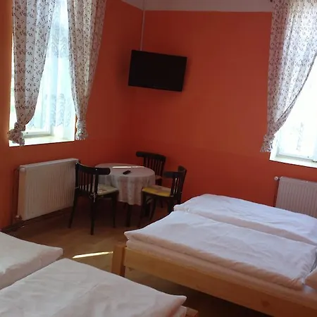 U Kostela