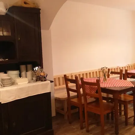 U Kostela